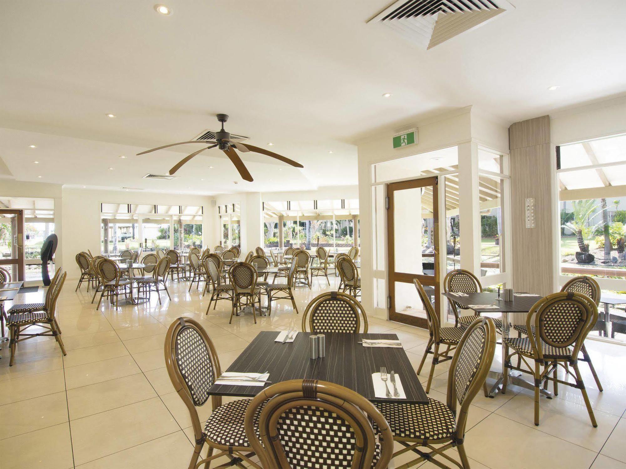 Oaks Sunshine Coast Oasis Resort Калундра Екстериор снимка